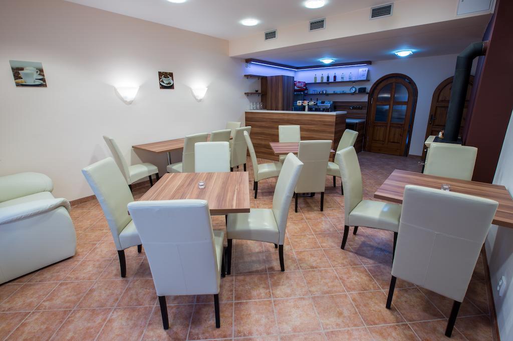 Penzion U Reky Vojkovice  Bagian luar foto